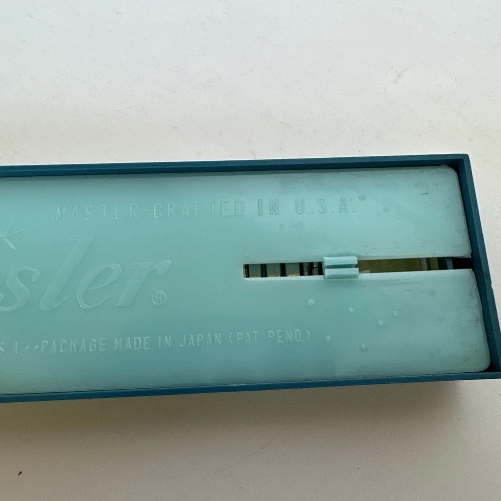 Vintage Kreisler Dura-Flex Watch Band Silver Tone Expansion Strap It Twists NOS